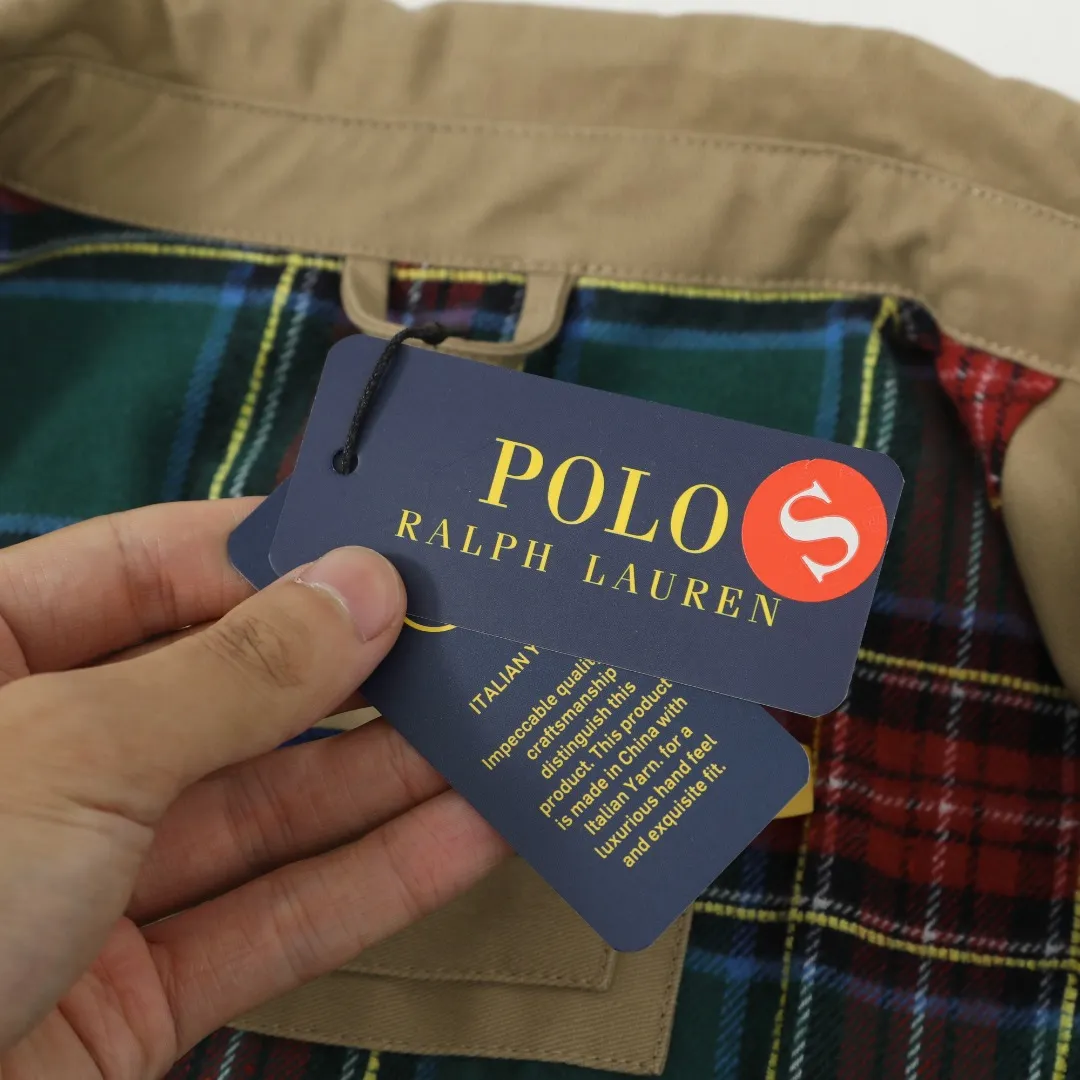 P360 #R43 Ralph Lauren/Ralph Lauren American vintage classic lapel old cadre retro jacket, thickened in autumn and winter, woolen lining, classic design, timeless classic, thick cotton fabric, showing a sense of vintage, collar and cuffs colorful plaid embellishment, looks good on both men and women, comfortable and comfortable, focuses on relaxed retro YYDS, one for each man and woman, an indispensable piece for autumn and winter, the hottest jacket at the moment The 100% cotton twill is thick and thick, and the pure cotton colorful plaid lining is distinguished by digital printing in the market. Exquisite embroidery. The Harrington jacket has a loose fit, is short and fat, and is super versatile. It is clean-fitting and is perfect for men and women!   Color: Khaki Navy Red Black Size: S/M/L/XL Length: 68 70 72 74 Sleeve Length: 63 64 65 66 Shoulder Width: 51 52 53 54 Bust: 126 130 134 138
